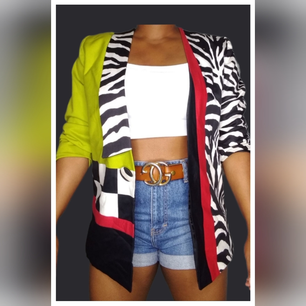 Vintage Avant Garde Blazer - Picture 2 of 3